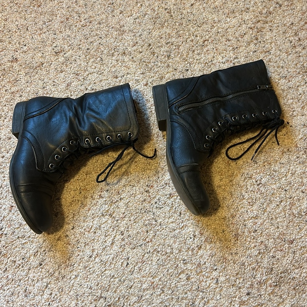 Mandy Bootie - Picture 2 of 5